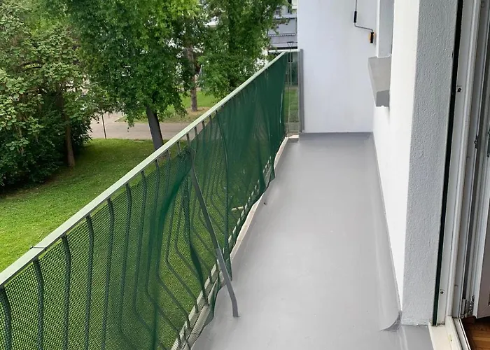 Appartement En Face De La Gare De St-Louis